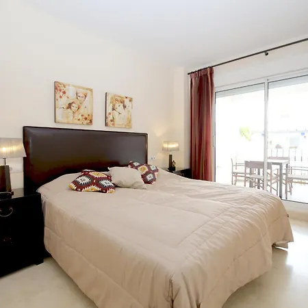 San Pedro Beachside Abril Марбелья