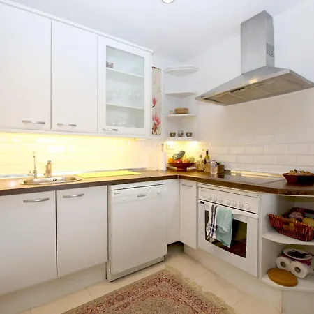 San Pedro Beachside Abril * Μαρμπέλλα