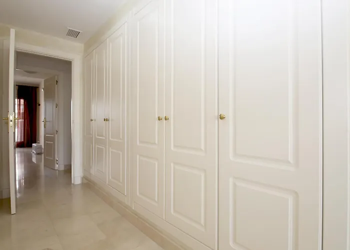 San Pedro Beachside Abril