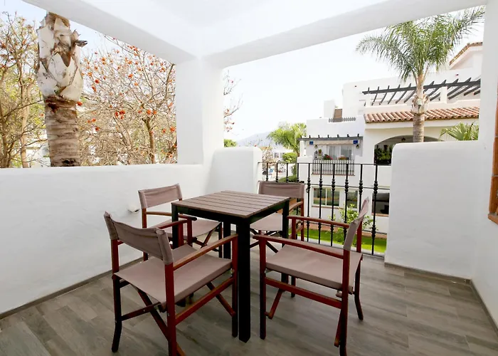 San Pedro Beachside Abril *