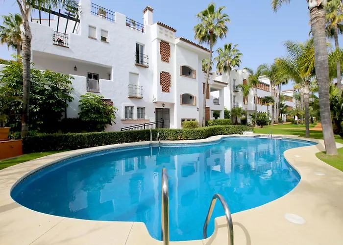 San Pedro Beachside Abril